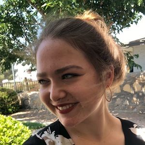 Meet your Posher, Jessica